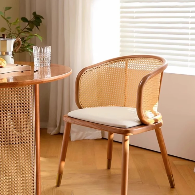 Relax Wicker Dining Chair Patio Hotel Arm Rattan Throne Dining Chair Ergonomic Salon Acrylic Silla Nordica Replica Furniture