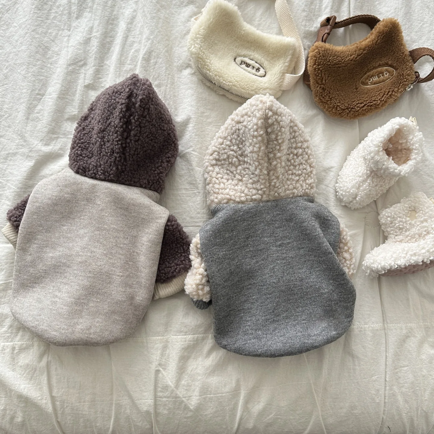 Warm Patchwork Hooded Pet Sweatshirts New Autumn Winter Style for Small Dogs and Cats Soft Cozy Puppy Kitty Vest Clothes