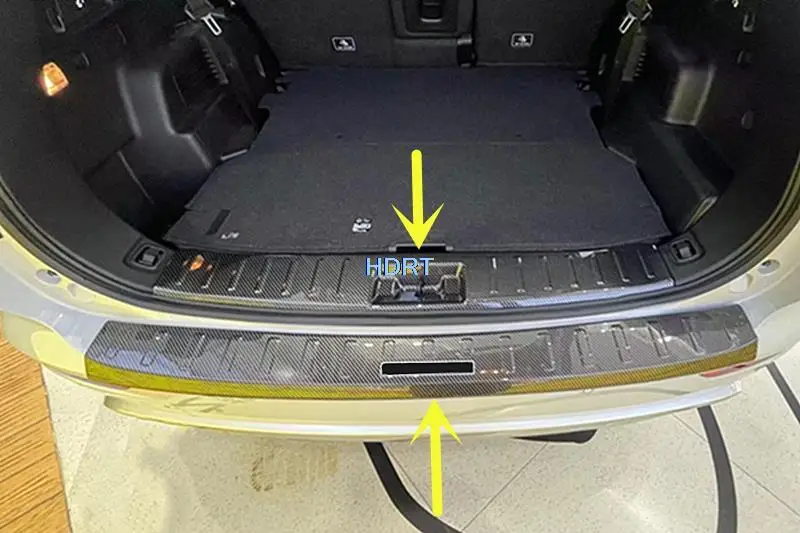 

For Mitsubishi Outlander 2022 + Car Styling Carbon Fibre Rear Guard Bumper Protector Trunk Tread Plate Trim Cover Accessories