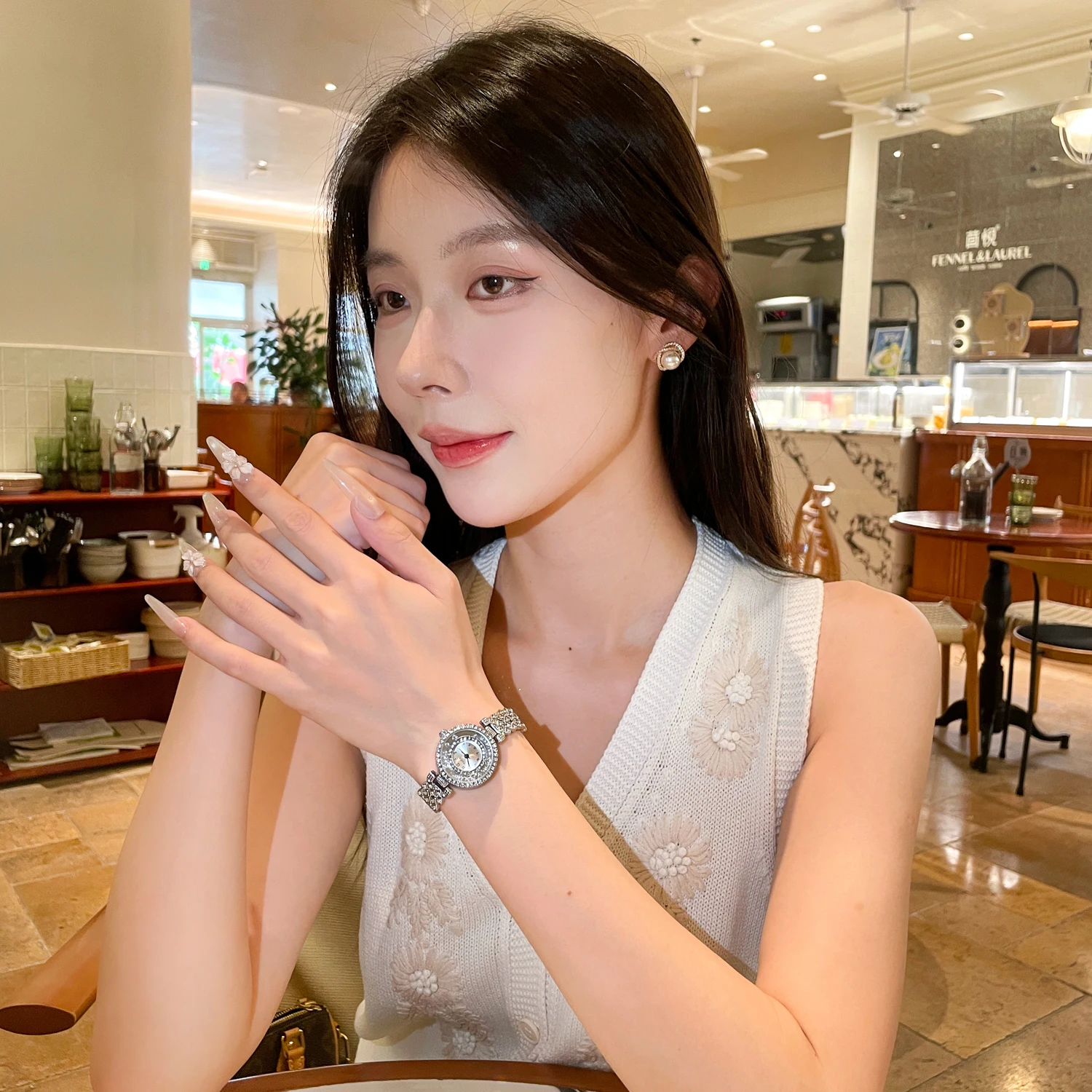 CILOA Womens Round Full Diamond Watch Silver Rhinestone Geometric Link Bracelet Bling Luxury Party Quartz Wristwatch