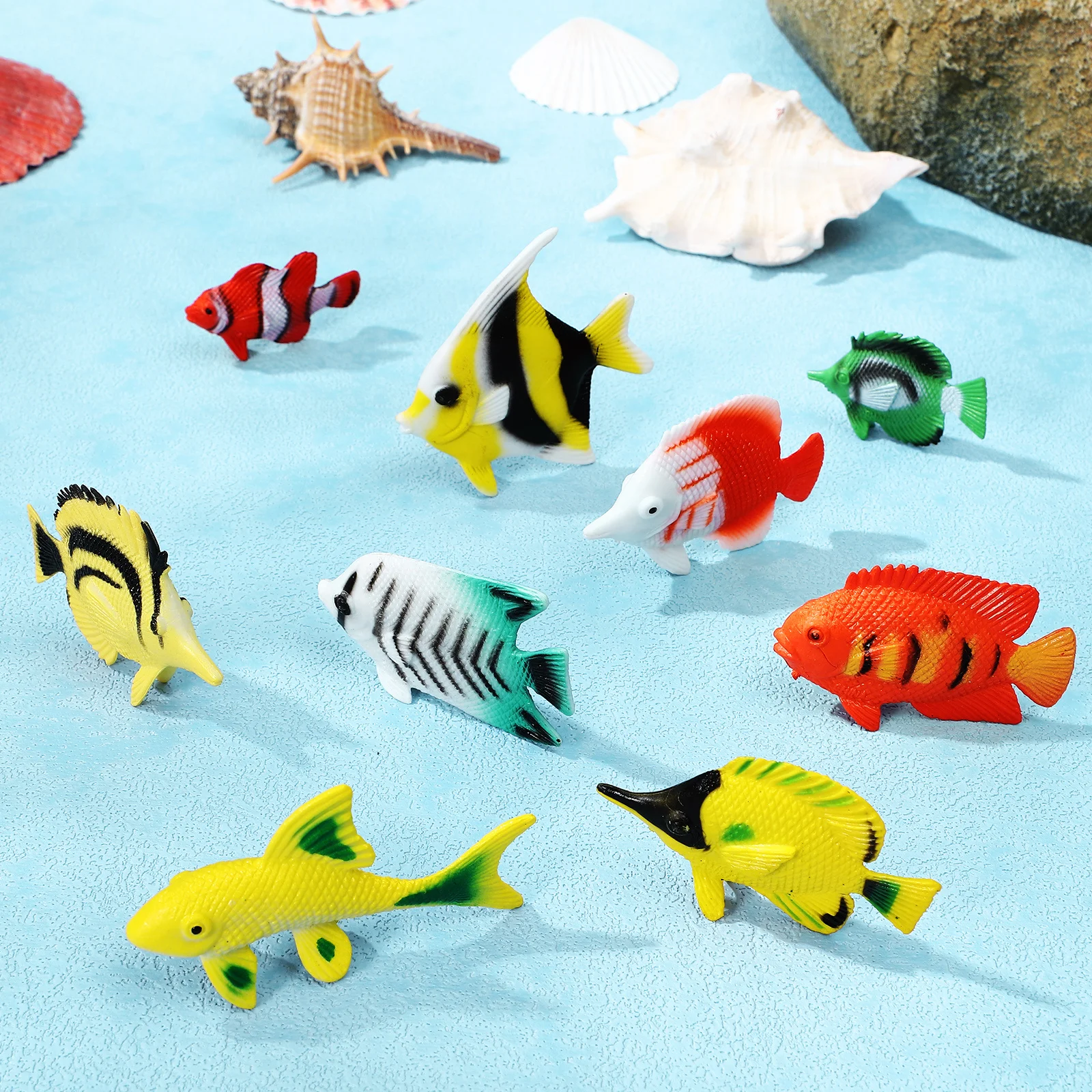 24Pcs Realistic Tropical Plastic Fish for Kids Bath Time Preschool Educational Fish Figures Playthings Mini Plastic Fish,