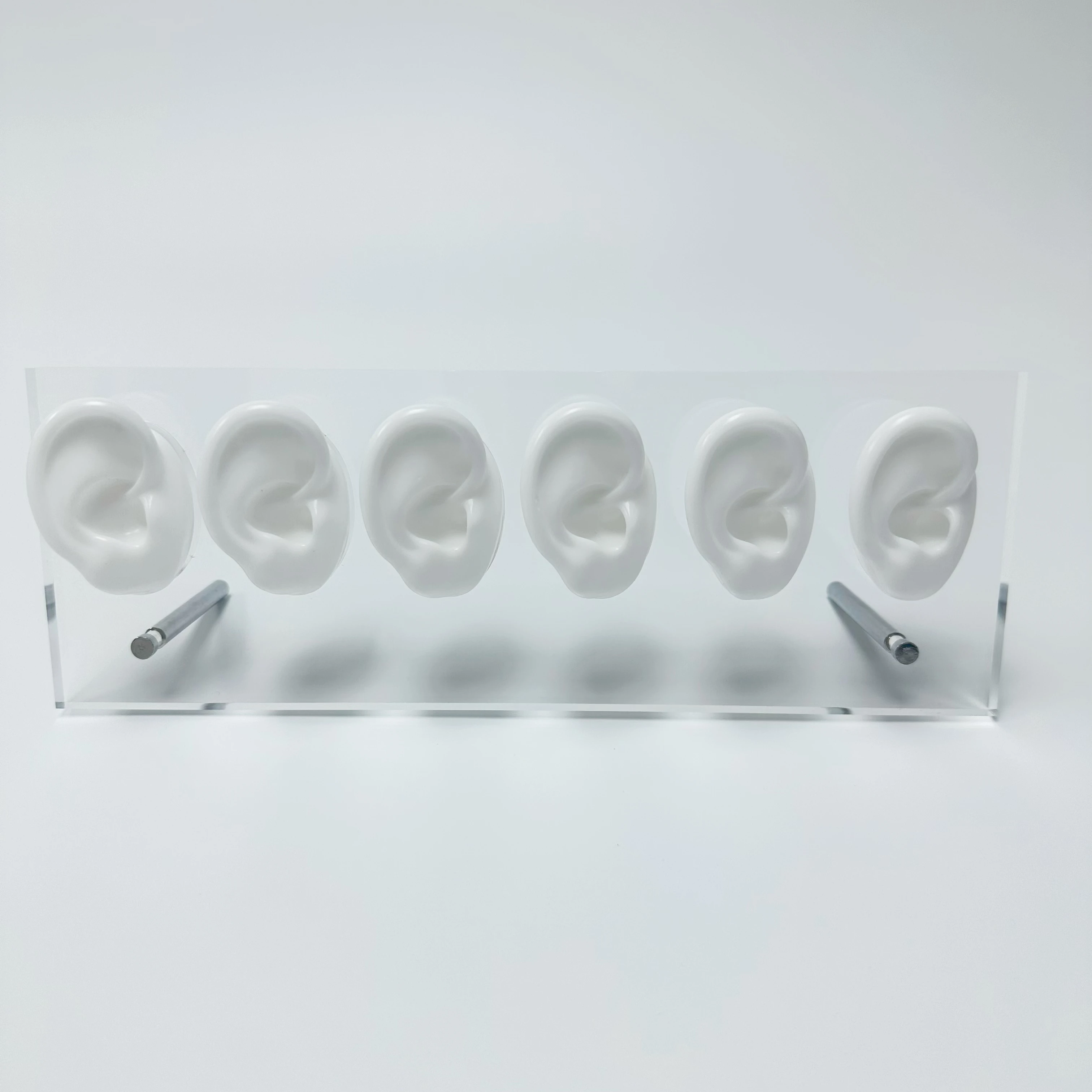 

Six-ear display stand, silicone ear type for jewelry piercing display