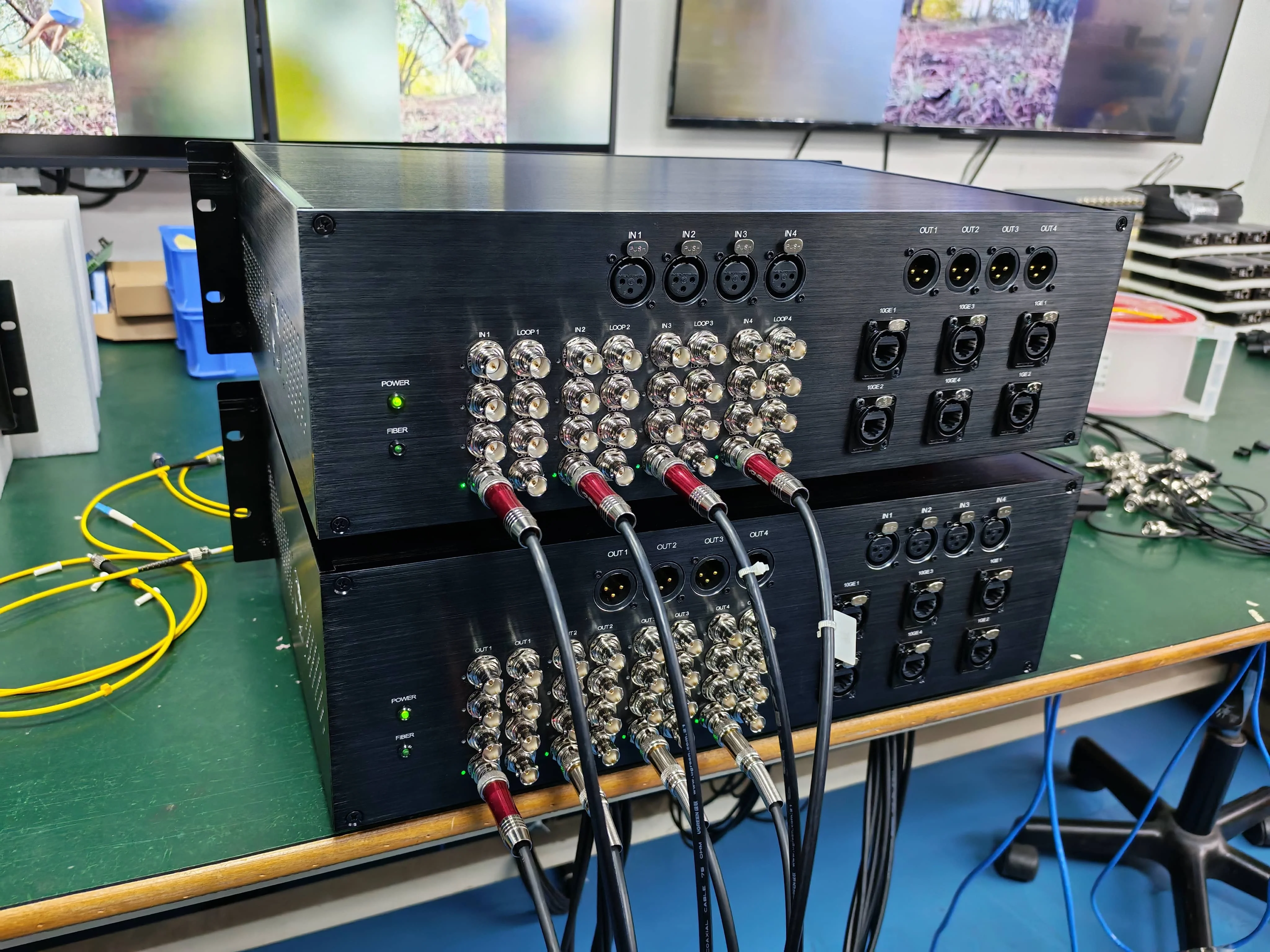 Customized Mux 12G SDI Video Fiber Transmission System with XLR Audio, Network, CNlinko Dual LC Fiber Connector