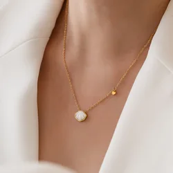 2022 Sweet Ocean White Shell Stainless Steel Necklace Small Love Pendant Women's Choker Advanced Design Valentine's Day Gift