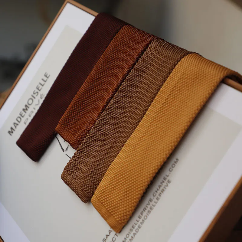 6 سنتيمتر الرجال محبوك القهوة البني الصلبة الملونة سليم التعادل نمط جديد موضة الترفيه الكلاسيكية المنسوجة Cravate ربطات العنق الضيقة