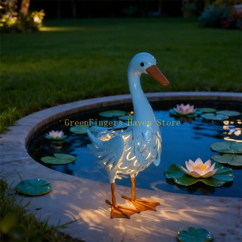 F68D Elegant Solars Iron Duck Statue Energy Saving LED Light Rustproof Duck Sculpture