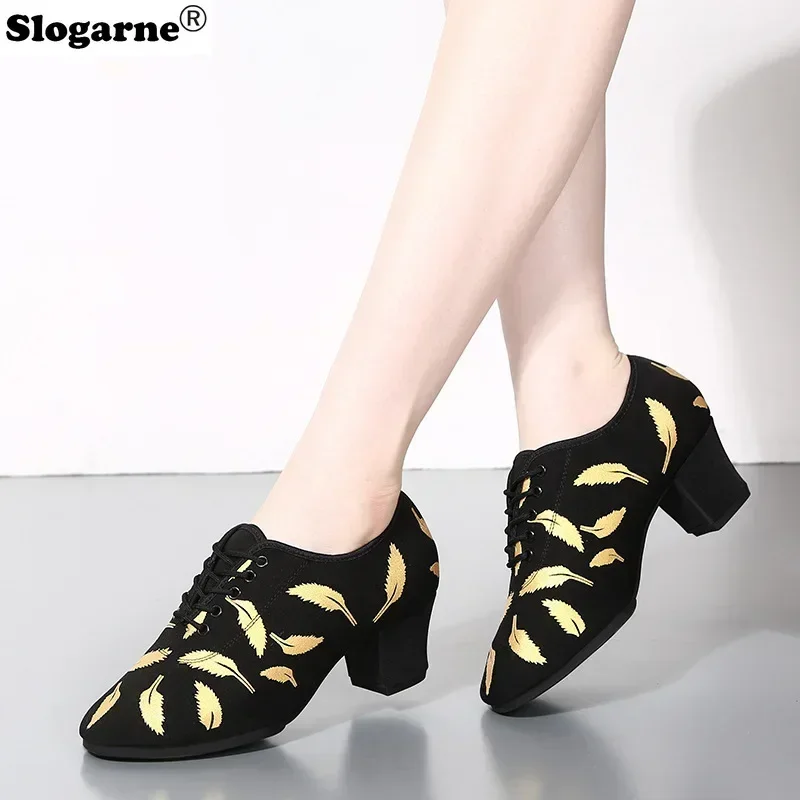 女の子社交ダンスモダンタンゴジャズパフォーマンスシューズ女性ラテンダンスシューズ女性の夏のキャンバスダンススポーツステージシューズ