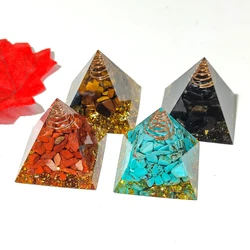 Piramide di cristallo naturale da 4 cm Reiki Healing Chakra resina quarzo minerale esposizione di decorazioni per meditazione da tavolo