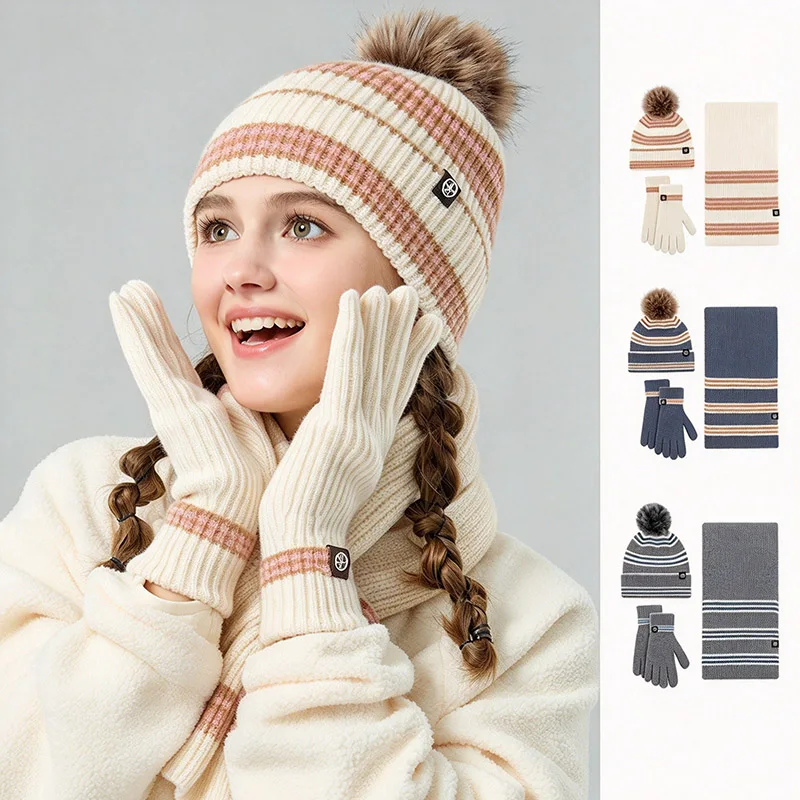 bonnet-echarpe-et-gants-3-en-1-avec-doublure-polaire-et-cache-oreilles-bonnet-tricote-raye-avec-pompon-en-fourrure-amovible-kit-d'exterieur-chaud-et-coupe-vent-pour-femmes