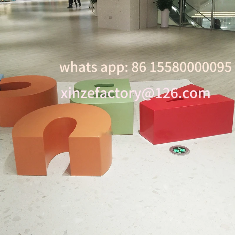 Anpassbarer Freizeitsitz mit FRP-Alphabet