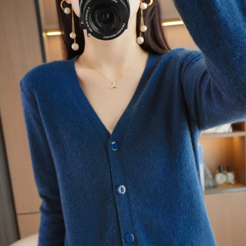 Autumn/Winter New Solid Color Knitwear V-Neck Cardigan Loose Blouse Ladies Clothes Casual Tops Single-Breasted Sweate