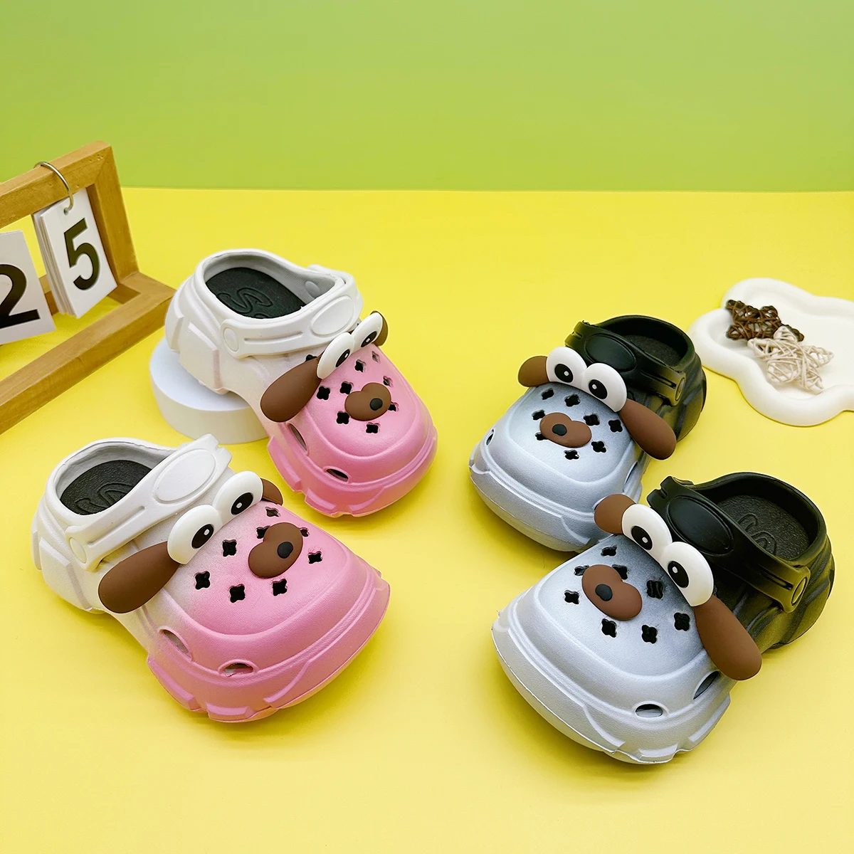 

Cute and Versatile Parent-Child Slippers for Boys and Girls, New Cartoon Long-Eared Dog Clogs with Soft Soles, Non-Slip Closed-Toe Sandals 606