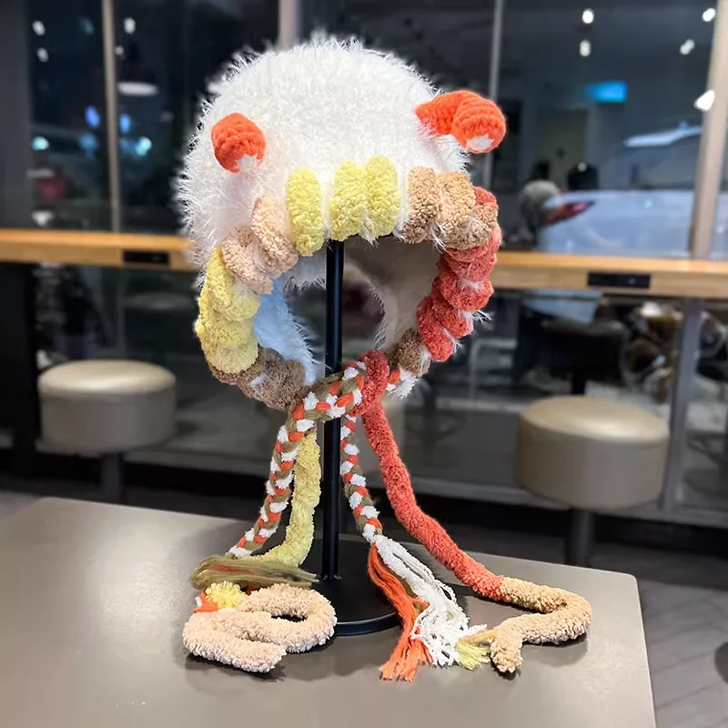 หมวกไหมพรมปี 2025 ลายสัตว์ตลกขนปุยสำหรับผู้หญิง ฤดูใบไม้ร่วง ฤดูหนาว หมวกบีนนี่ถักพร้อมสายถัก ป้องกันหู อุ่น ถักมือ