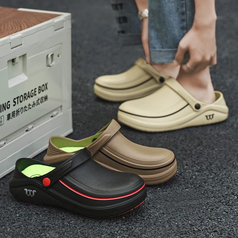 High Quality Oil-proof Chef Shoes Mens Slip-on EVA Waterproof Non-Slip Shoes New Man Slip-on Outdoor Sandals Men Beach Slides