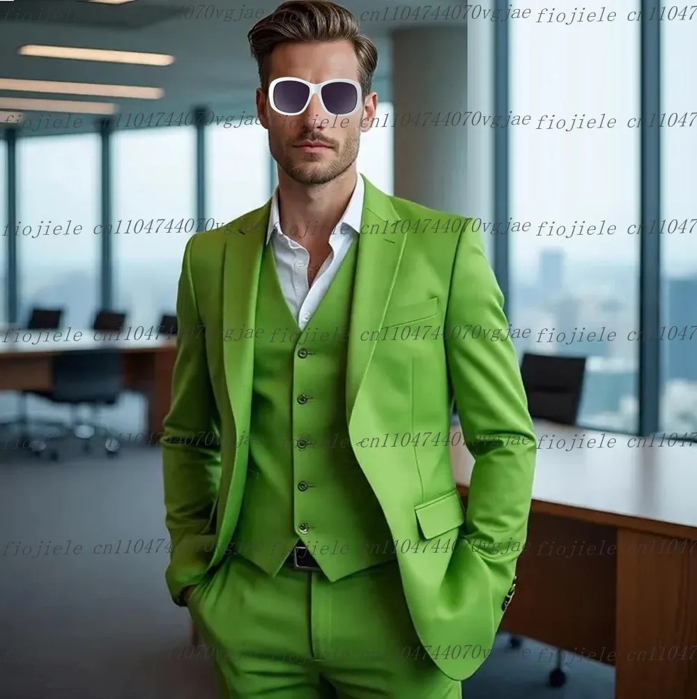 Light Green Men Suit Formal Wedding Party Groom Groomsman Business Male Tuxedos Customized 3 Piece Set Jacket Vest Pants