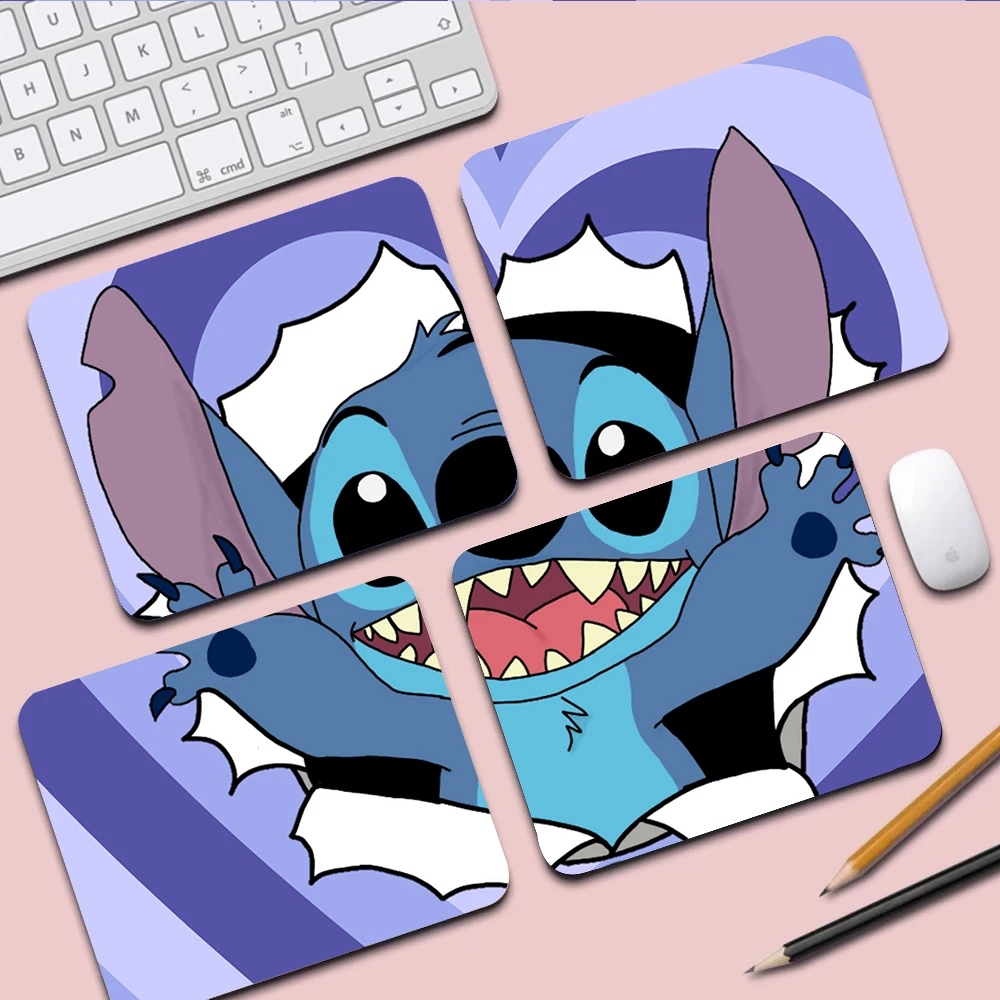 لوحة ماوس ألعاب لطيفة بغرزة زوجين أنيمي ، لوحة ماوس صغيرة XS لألعاب الكمبيوتر ، ديكور سطح المكتب ، حصيرة ماوس مكتب ، سطح مكتب ، سجادة