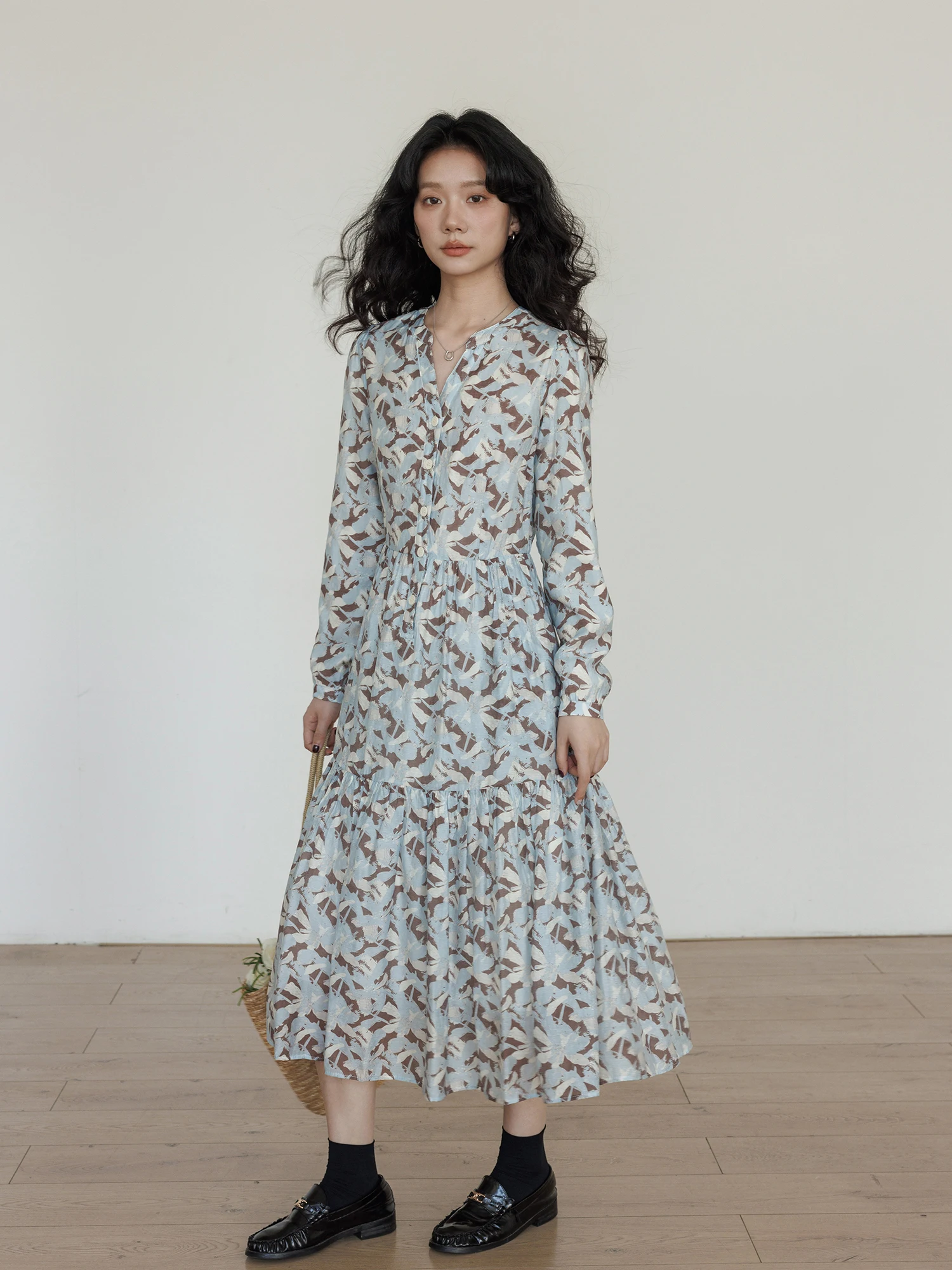 

Весеннее женское платье с V-образным вырезом и принтом, приталенное, в стиле ретро, с завышенной талией, длинное, повседневное, А-силуэт, для офиса и города