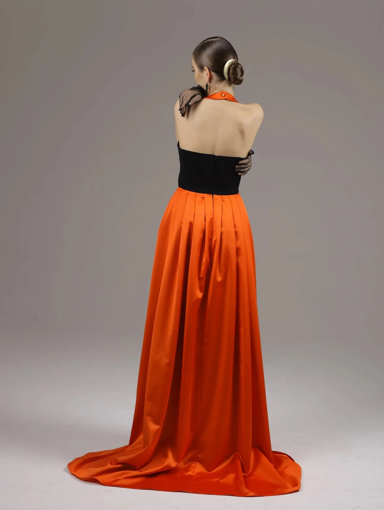 Sexy Orange Black Evening Celebrity Dress Halter Backless Mermaid Long Satin Formal Prom Party Gowns Robe De Soriee