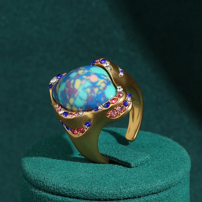 

Vintage Luxury Irregular Resin Blue Ring Gold Color For Woman 2026 Elegant Large Accessories Antique Retro Birthday New Jewelry