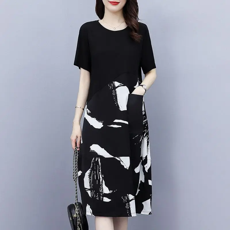 Oversized 7XL Big Size Woman Vintage Midi Dress Korean Summer New Short Sleeve Black White Pullover Chic Fashion Casual Dresses