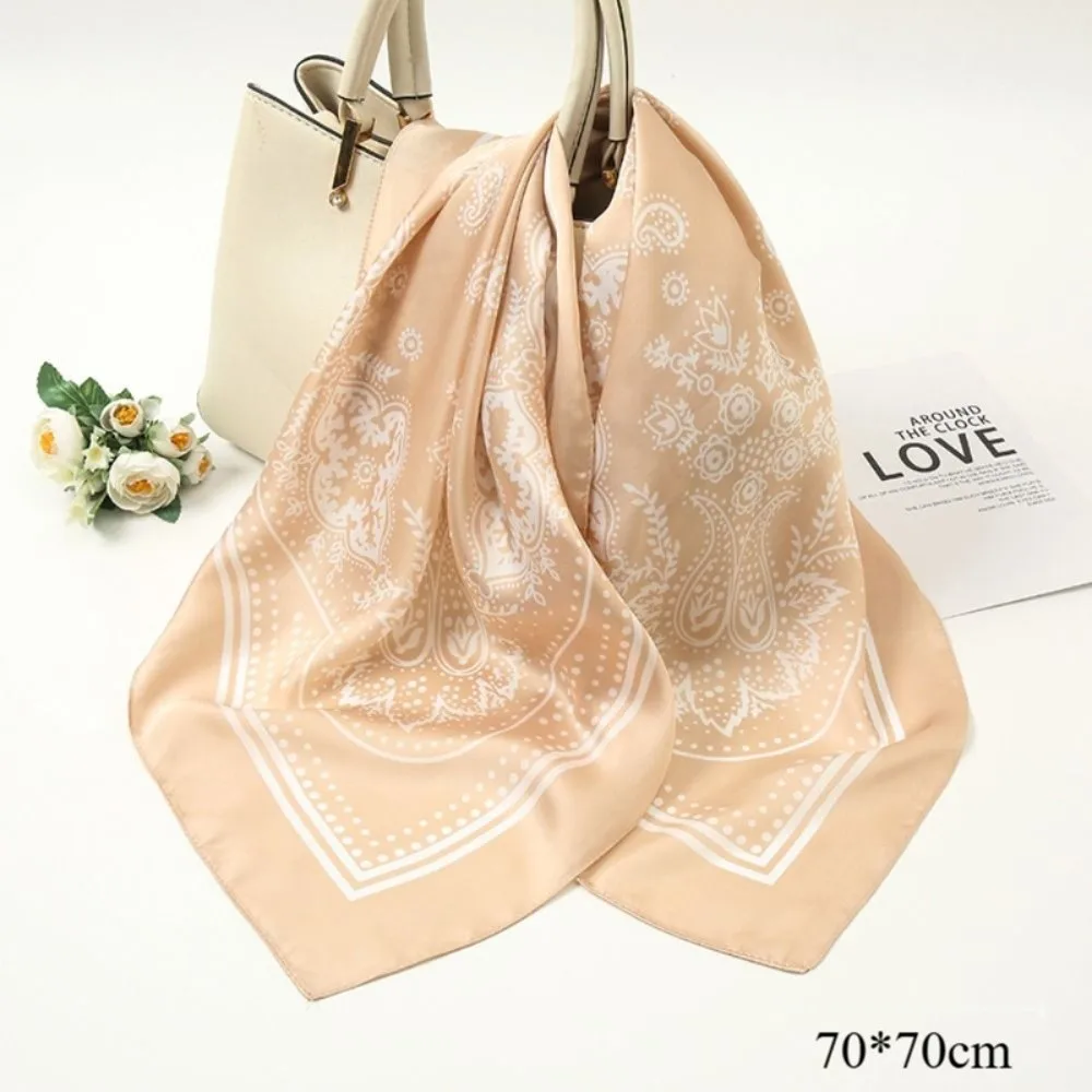 

Casual Silk Feeling Women's Print Scarves 70×70cm Lightweight Women's Headband Hijab Daily Wear