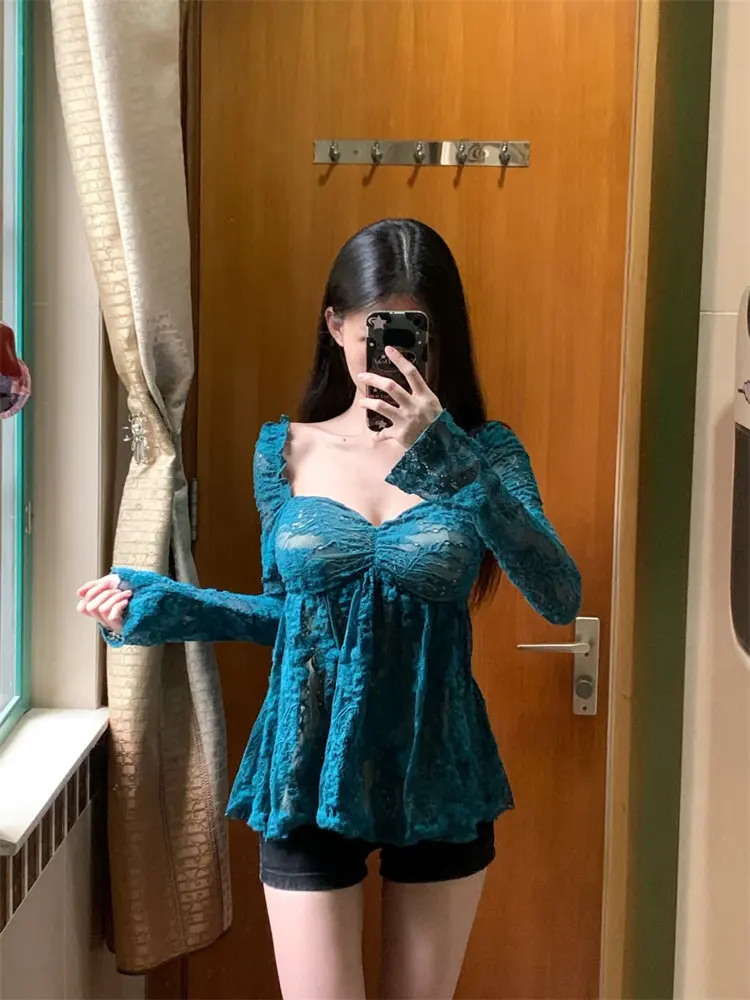 Harajuku Retro Green Lace Long Sleeve T-shirt Women Spring Autumn Hotsweet Square Neck Shirt Unique Chic Versatile Office Tops