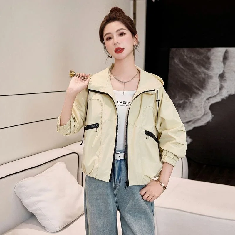 

​Petite Women's Waterproof Outdoor Jacket Short Parka Loose Fit Cargo Style Hooded Casual Wear​