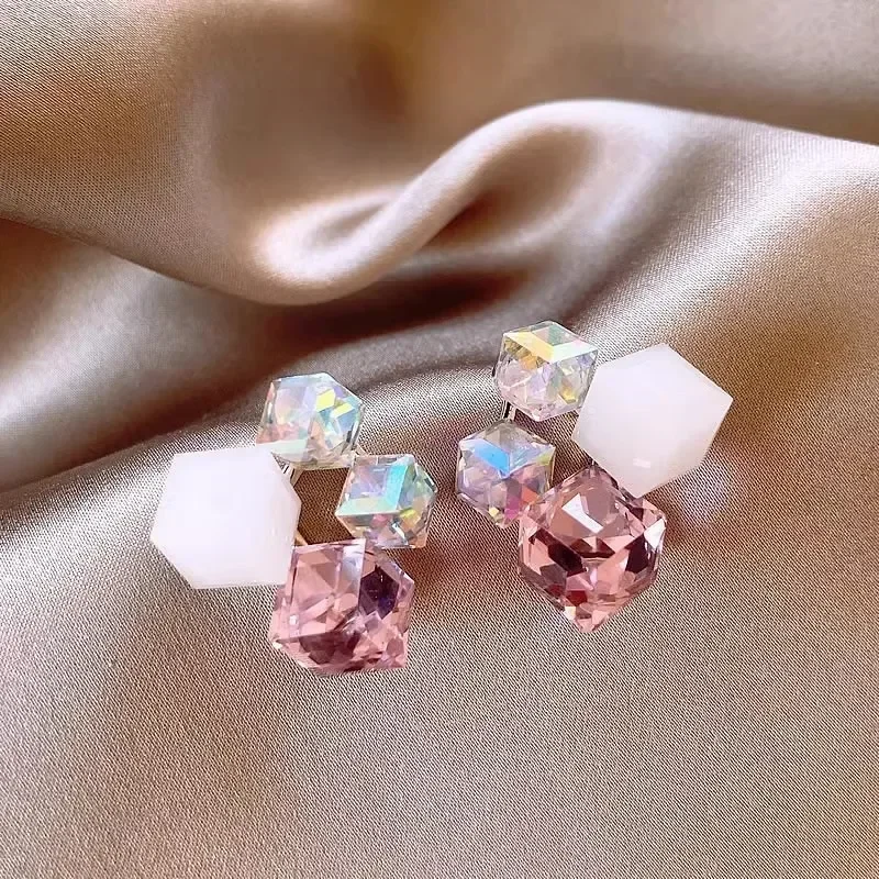 Pink Crystal Geometric Cube Square 3D Fantasy Gradient Candy Color Stud Earring for Women Simple Personality Jewelry Girl Gift