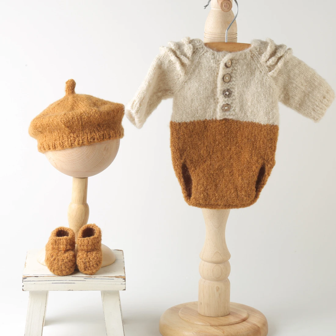 Knitted Baby Outfit Newborn Photography Prop Baby Skirt Vintage Baby Sustainable Footed Romper Newborn Photoshoot Costumes