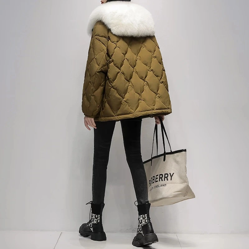 Kurze Daunenjacke aus echtem Fuchspelz mit marineblauem Hals für Damen, Winter 2025, neue koreanische Version, lockerer weißer Entendaunenmantel, weiblich, warme Oberbekleidung