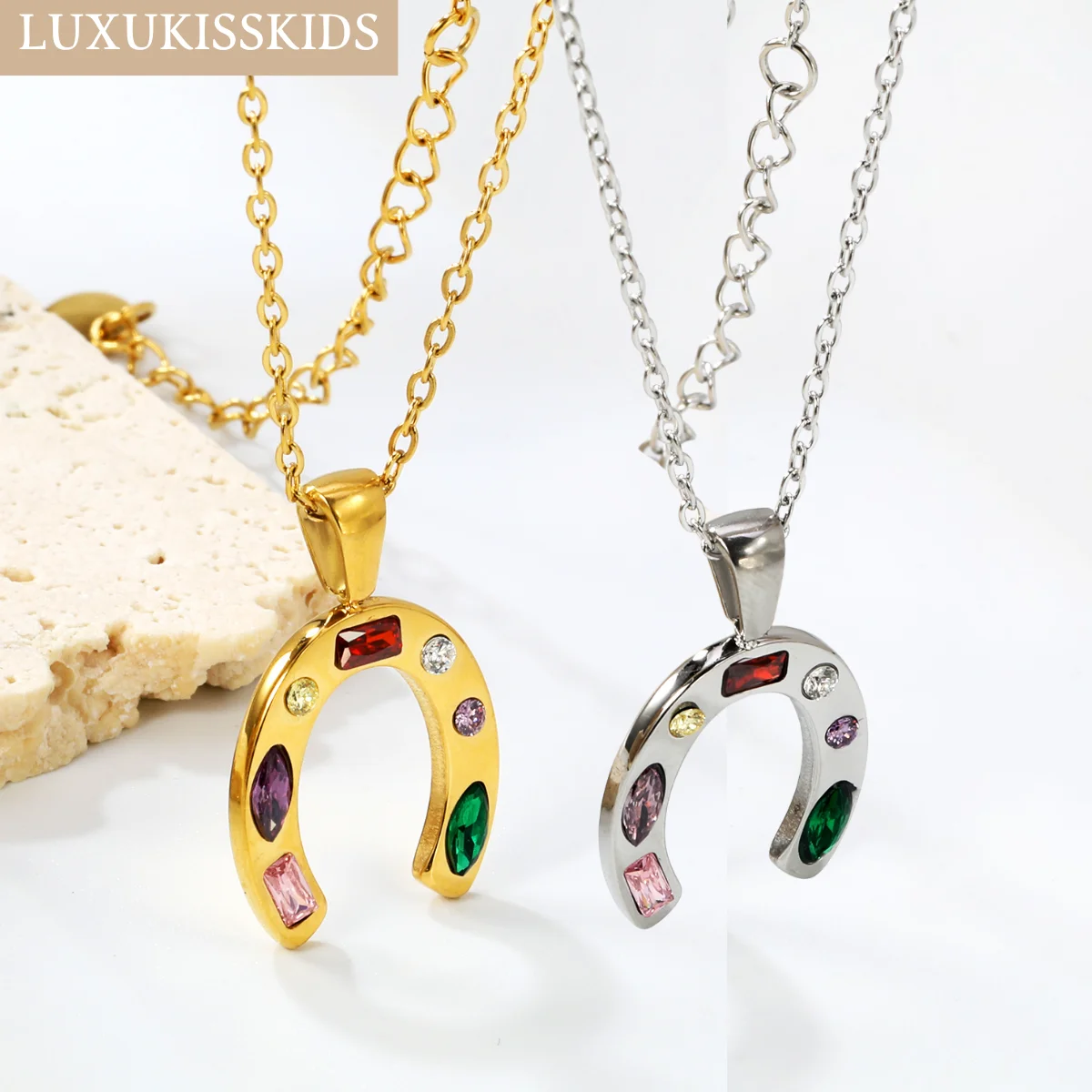 LUXUKISSKIDS-collares con colgante de herradura de acero inoxidable en forma de U, caleidoscopio, símbolo de la suerte, regalos de joyería para parejas