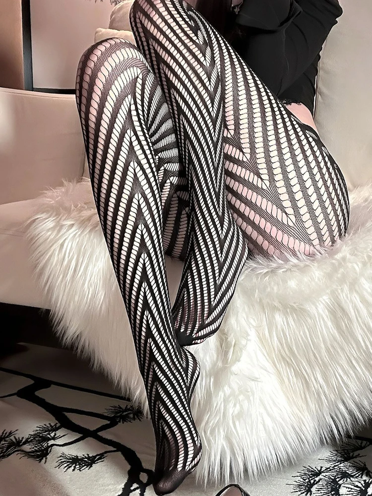 Belamimi Sexy Mesh Stockings Print Patterns Flower Heart Nylon Push Up Slim Women Fishnet Tights Y2k Party Club Gothic Pantyhose