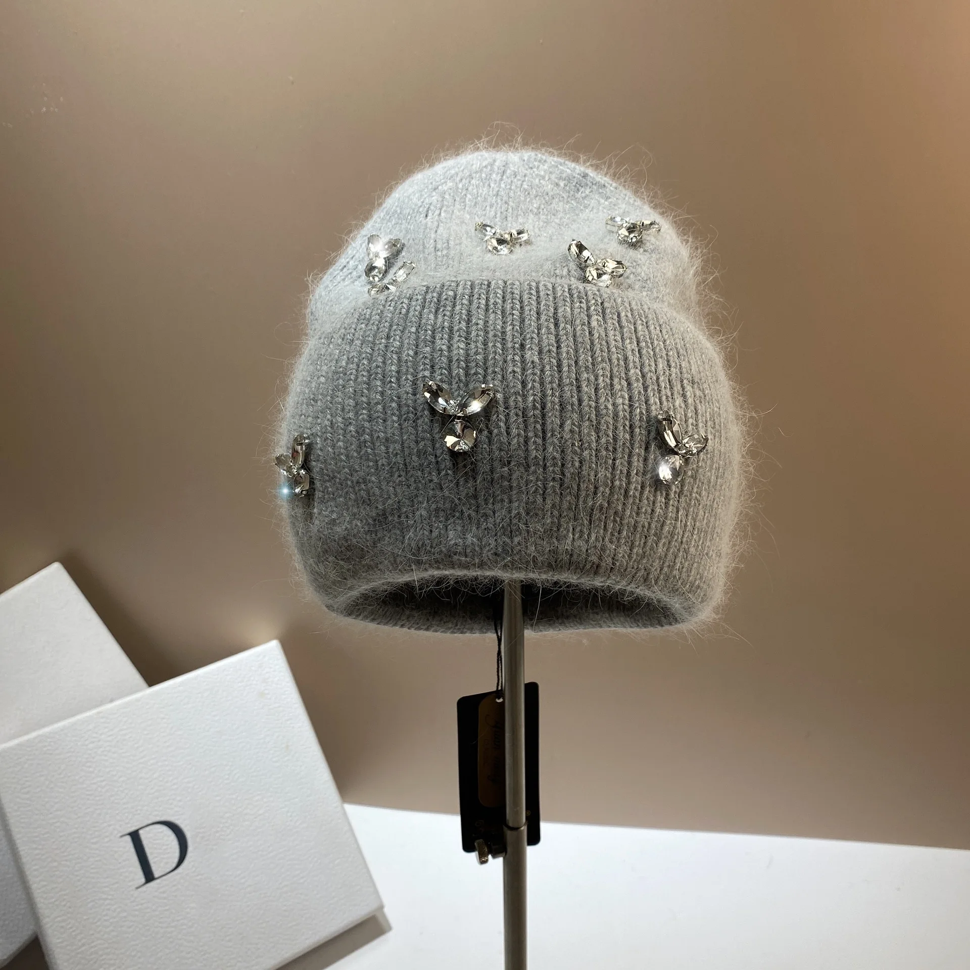 Angola Rabbit Fur Luxury Rhinestones Winter Hats for Women Warm Knitted Hat Lady Outdoor Walking Bonnet Skiing Skullies Beanies