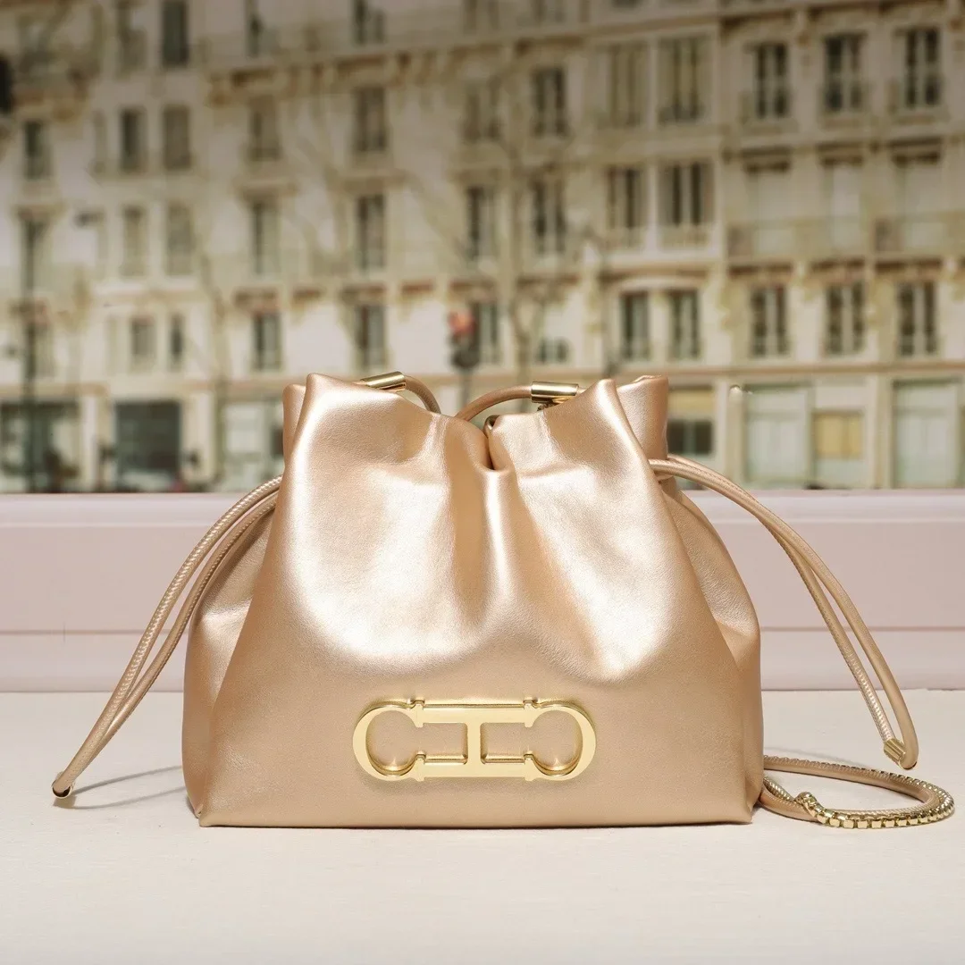 2025, unieke stijlvolle casual crossbodytas voor woon-werkverkeer, met vintage minimalistisch ontwerp en luxe effen kleur