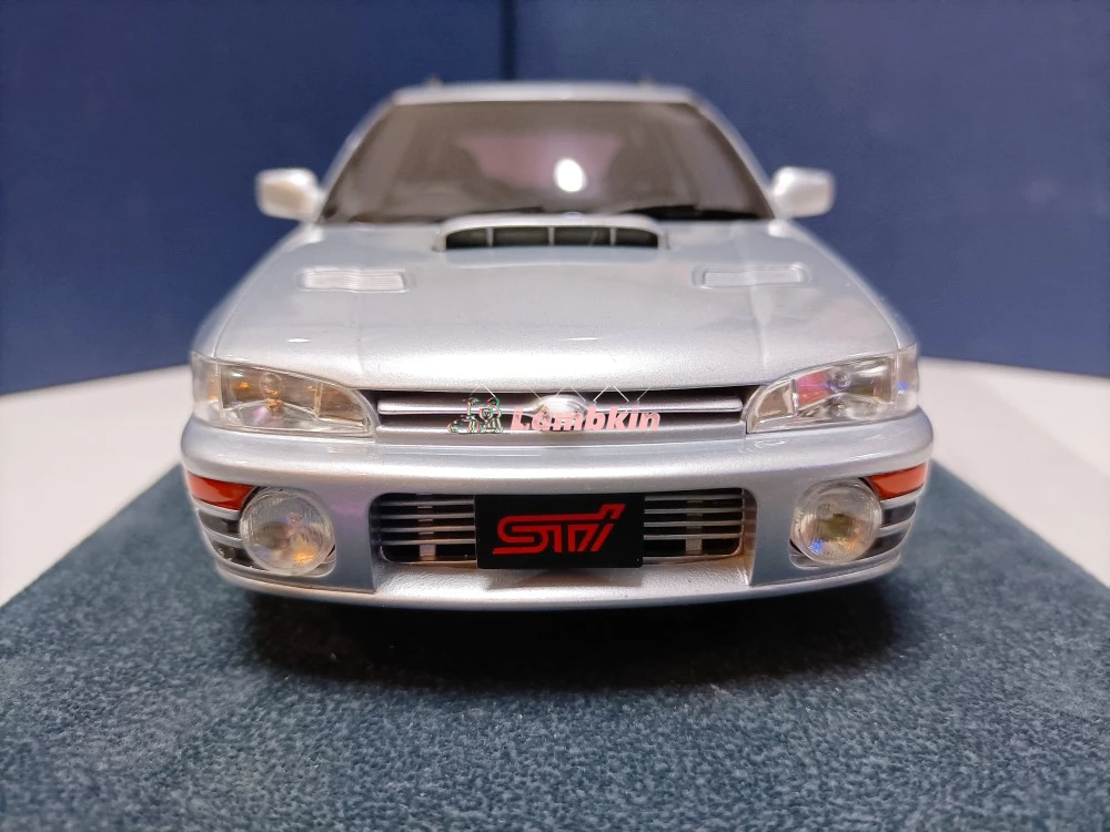 Engup 1/18 For Subaru WRX GF8 1994 Silver Impreza Wagon Wagon Model