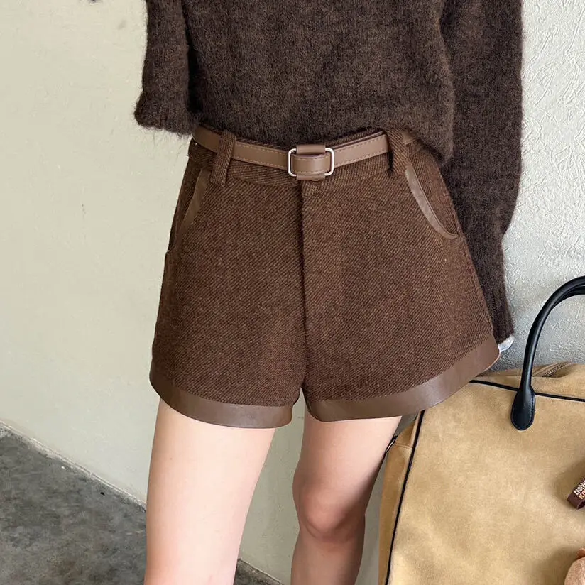 

Korea Woolen Splicing Leather Shorts Women Autumn Winter New High-Waisted Slimming Temperament Niche New Shorts