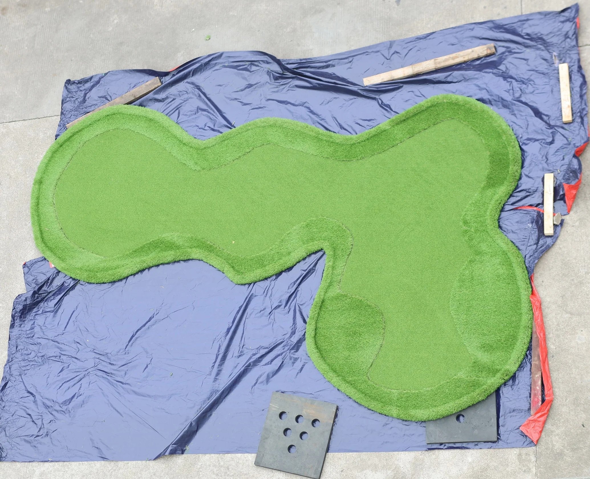Premium Golf Mini Course Grass Golf Putting Mat Training Green Mat  Custom Size 9Holes Golf Turf Mat for Practice
