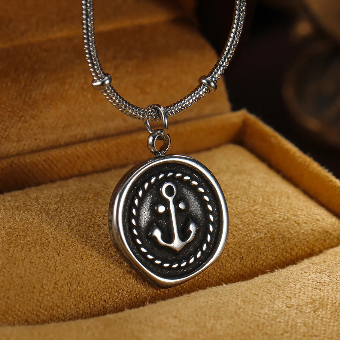 Retro Men Anchor Round Pendant Necklace For Women Mariner Crew Jewelry Fashion Punk Necklace Boyfriend Husband Gift