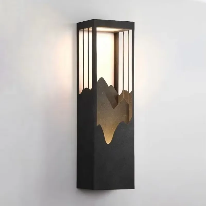 Modern square IP65 waterproof outdoor LED columnar light with light sensor, 5-year warranty, suitable for garden and