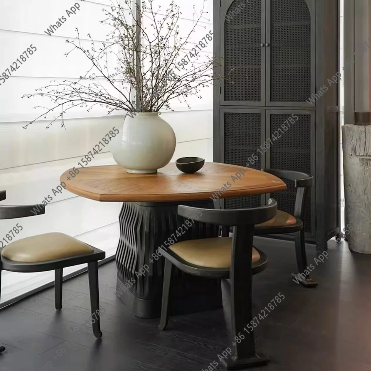 

Home all-solid wood dining table small apartment simple living room creative leisure dining table café retro small apartment