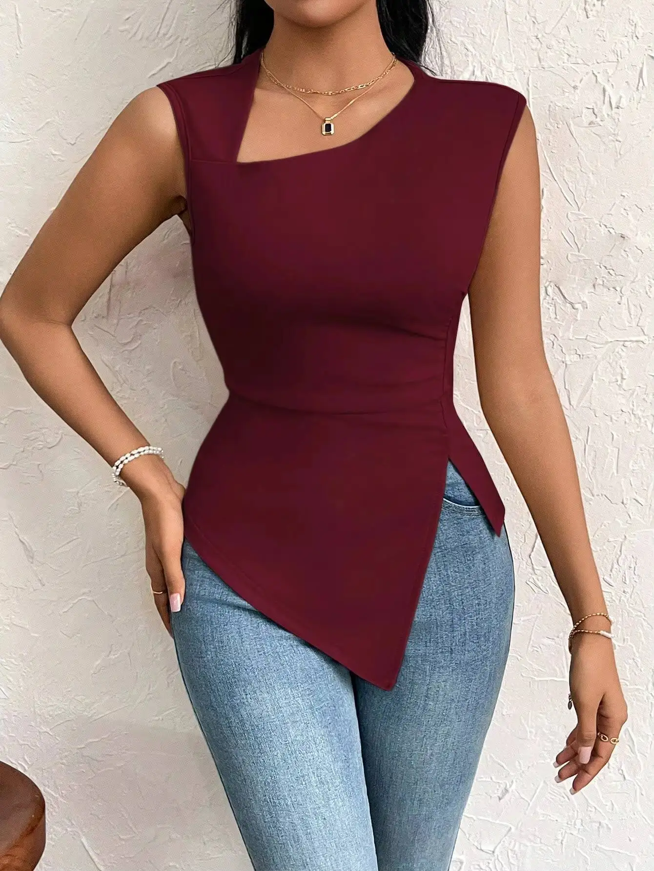 Women's Sleeveless Top Burgundy Side Ruched Asymmetric Hem One-Shoulder Cutout Spring Summer Elegant Stylish Daily Dating Casual