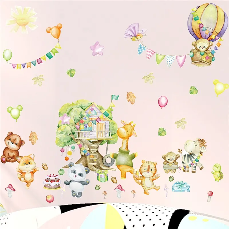 Cute Animals With Balloons Wall Sticker For Kids Room Home Decor Tiger Panda Bear Decal Diy Safari Mural Art Pvc Poster