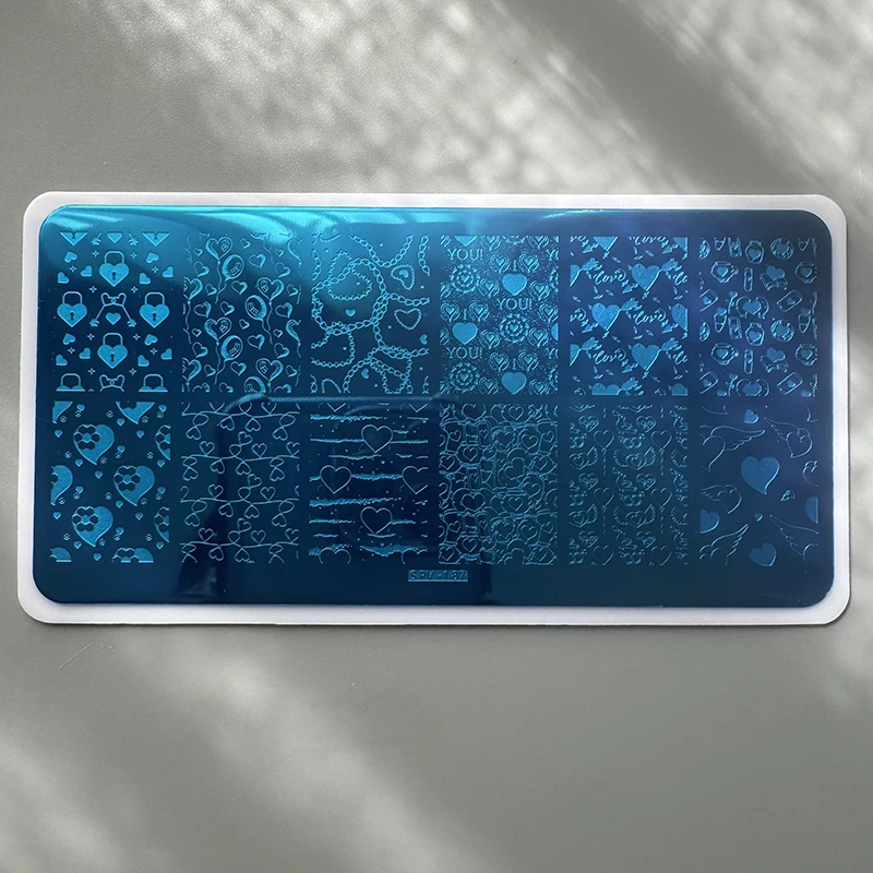 XMQ NAIL STAMPING PLATES BEAR HEART IMAGE TEMPLATE