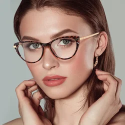 Fashion Retro Anti-Blue Light Photochromic Glasses Classic Cat Eye Triangle Eyeglasses Vintage Women Color Change Spectacles