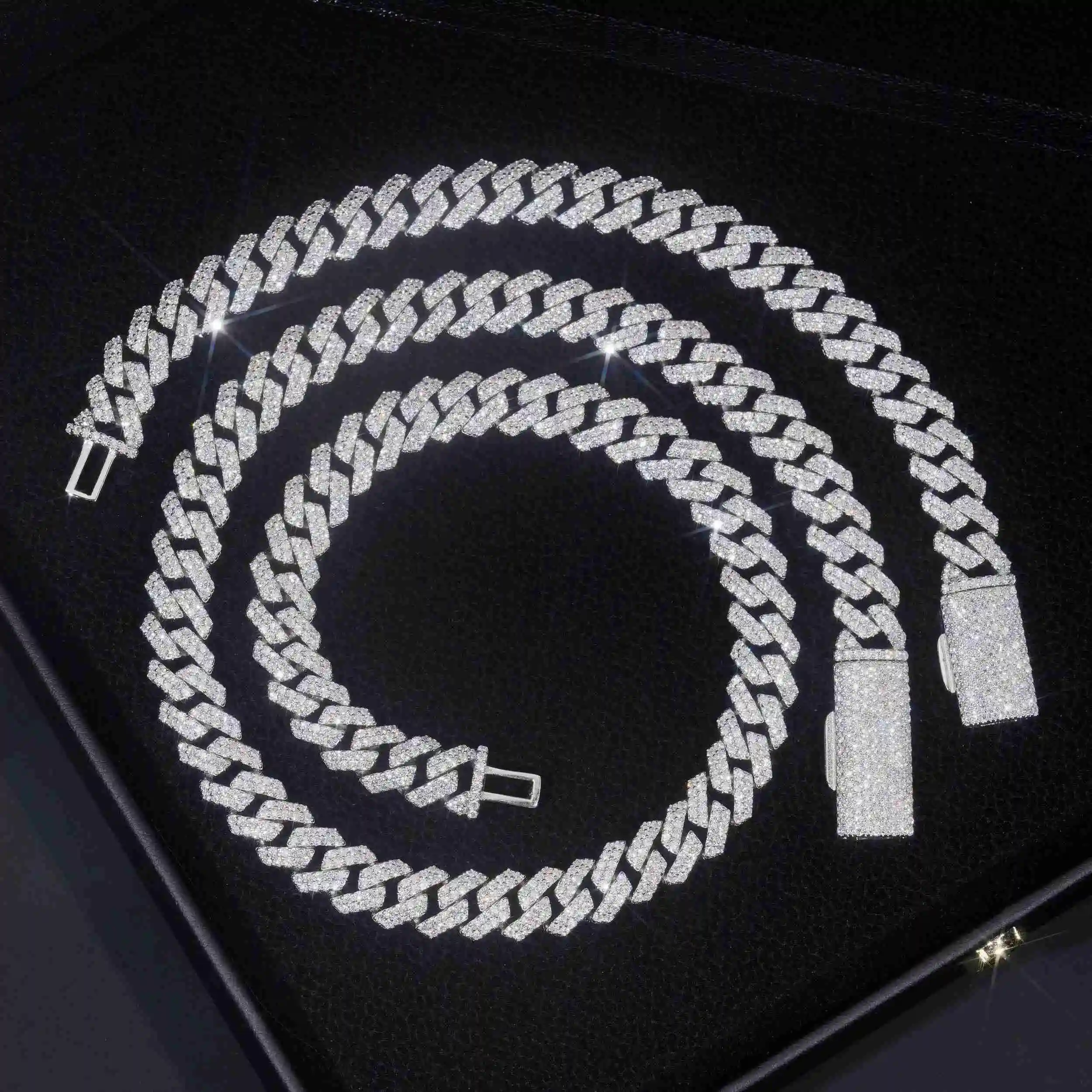Diamond Pass Tester 10MM Vvs Moissanite Cuban Link Necklace Men Fast Delivery Hip Hop Style Iced Out Diamond Cuban Chain..