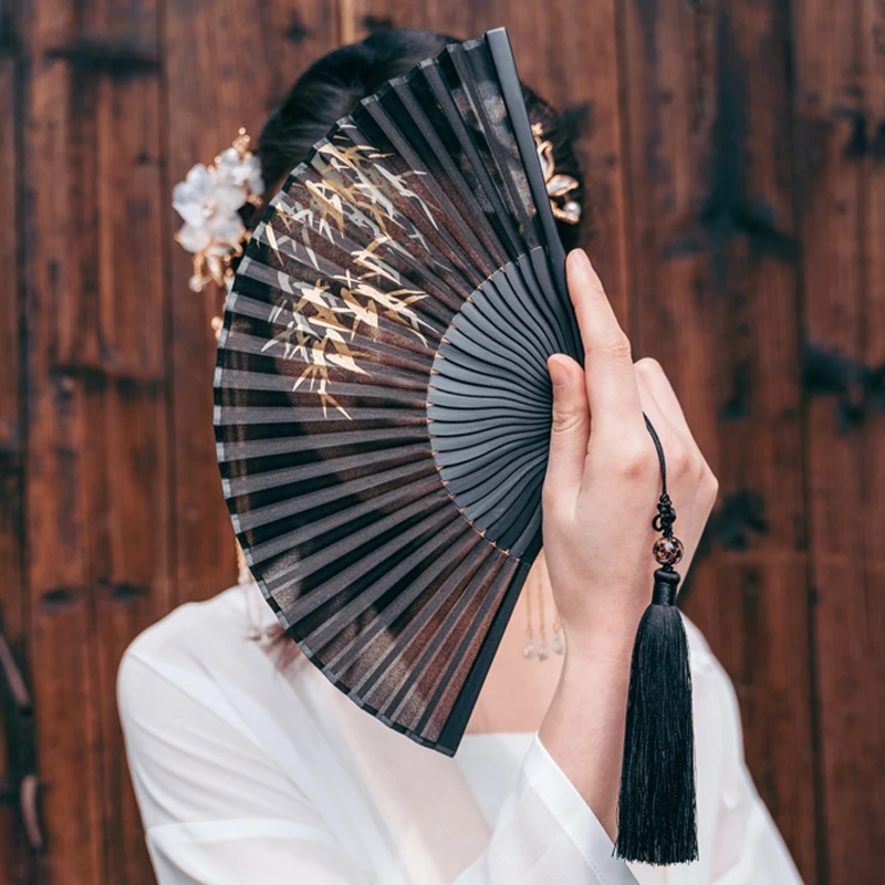 

Mo Gan Fan Black Fan Folding Fan Chinese Style Antique Bamboo Leaf Fan with Hanfu 5 inch high-grade silk gift fan