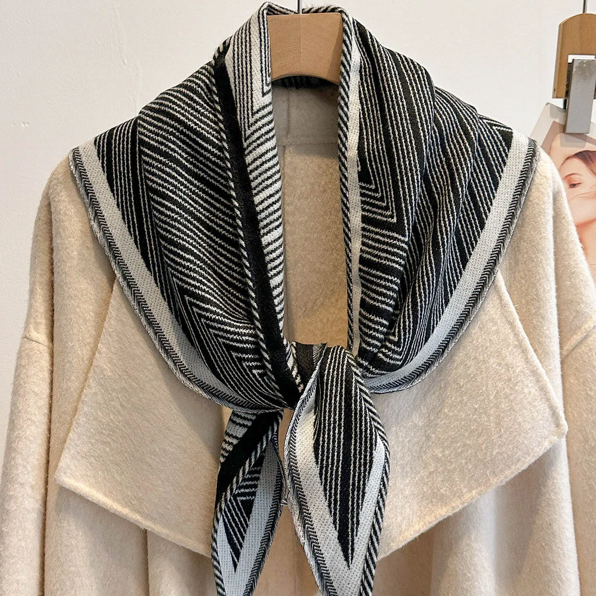 Geometric Herringbone Stripe Triangle Shawl Soft Knitted Scarf For Women Minimalist Neck Wrap Versatile Shoulder Cover Daily