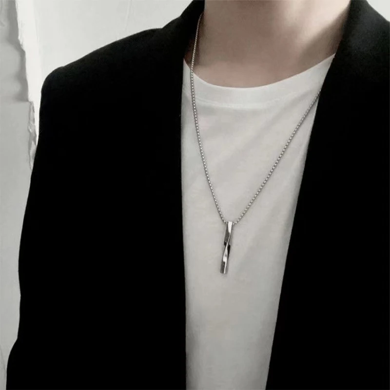 Silver Color Spiral Pendant Necklace Men Trendy Simple Punk Cool Clavicle Chain Personality Hip Hop Neck Chain Fashion Jewelry