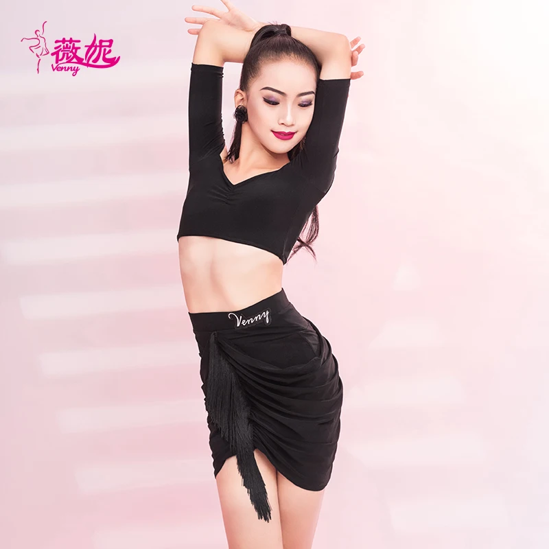 ชุดเต้นลาตินเวนนี่สไตล์สำหรับเด็กหญิงและผู้หญิง แขนสั้น กระโปรงชายครุย 2 ชิ้น ชุดฝึกซ้อมมาตรฐานมืออาชีพ