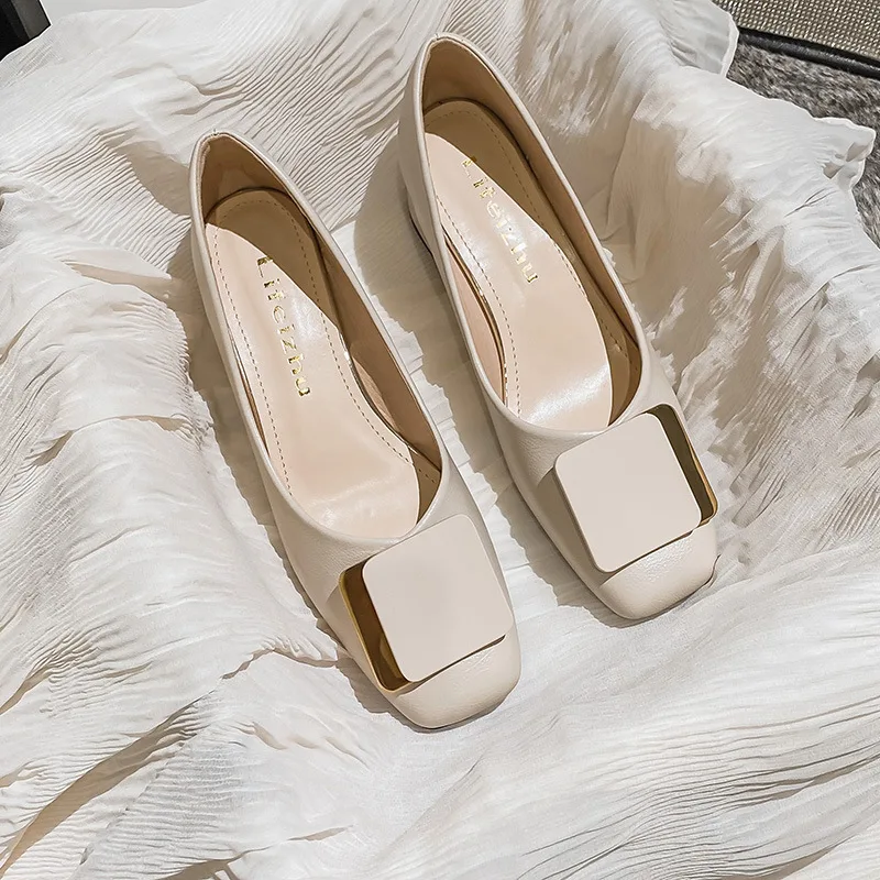 Size 35-43 Women Pumps Med Heel Square Toe Chunky Heel Pumps Office Lady Leahter Shoes Fashion Square Button Slip on Shoes